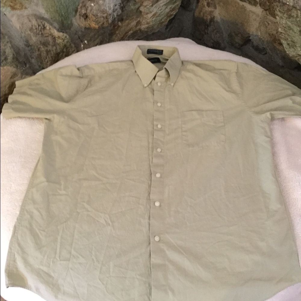 Men’s Short Sleeve Shirt